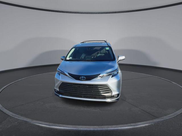 new 2025 Toyota Sienna car, priced at $47,979