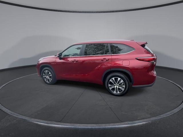 used 2023 Toyota Highlander Hybrid car, priced at $43,314