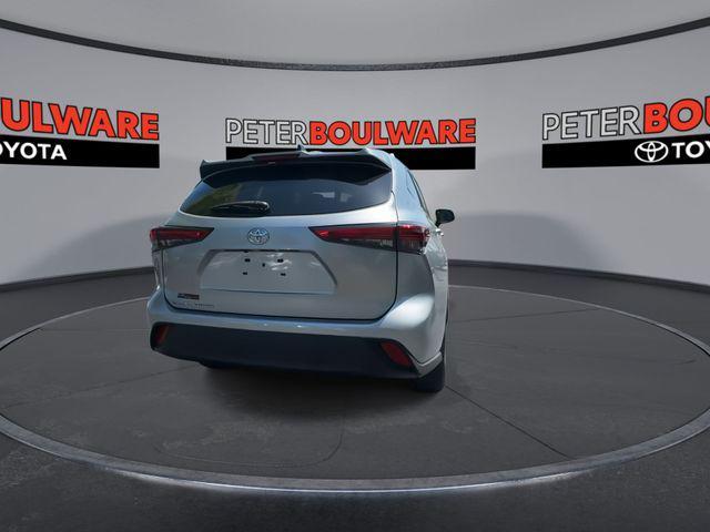 used 2023 Toyota Highlander car, priced at $27,798
