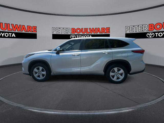 used 2023 Toyota Highlander car, priced at $27,798