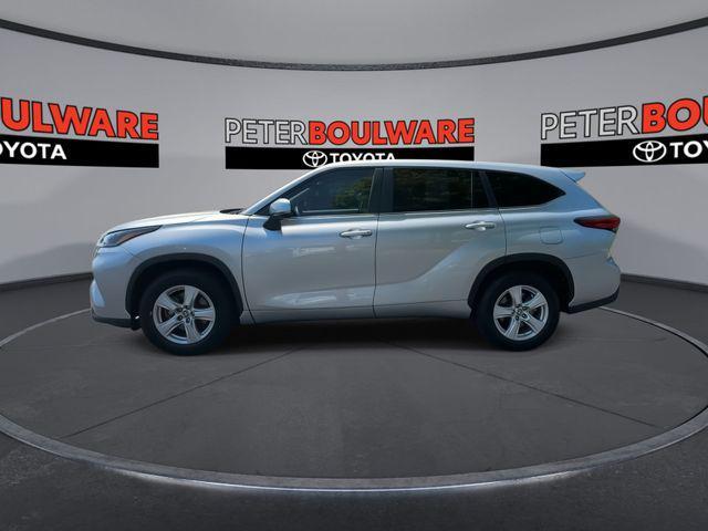 used 2023 Toyota Highlander car, priced at $27,798