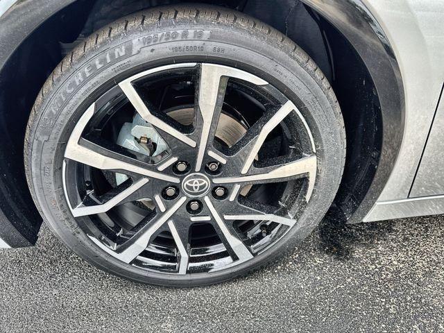 new 2026 Toyota Prius Plug-In Hybrid car, priced at $44,181