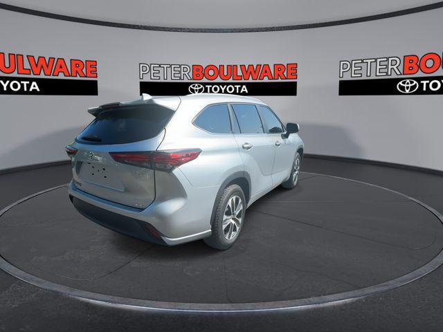 used 2023 Toyota Highlander car, priced at $34,255