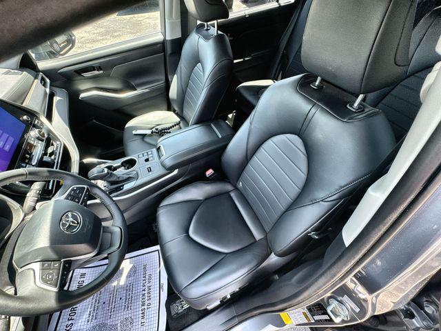 used 2024 Toyota Highlander car, priced at $42,638
