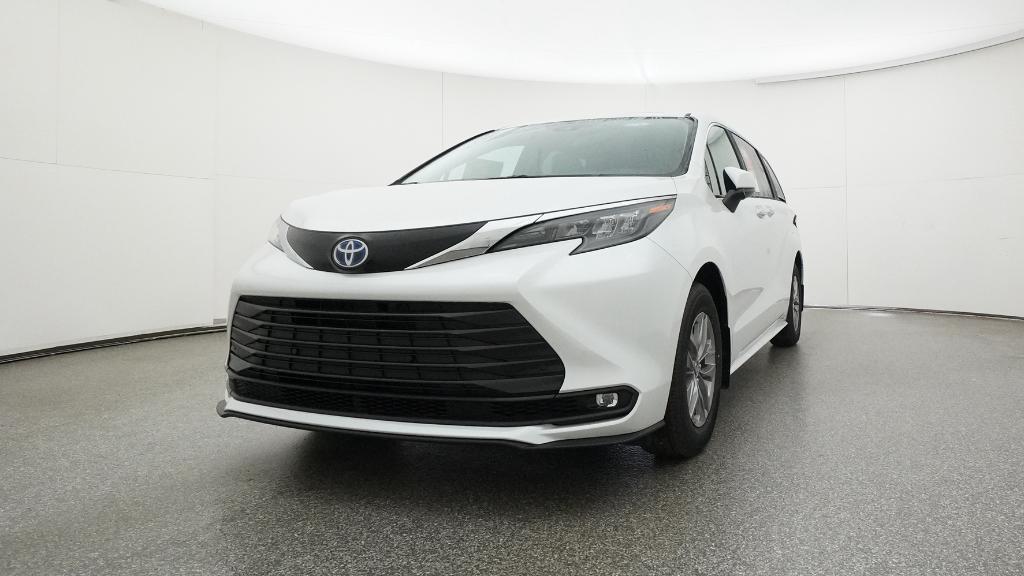 new 2025 Toyota Sienna car, priced at $47,109