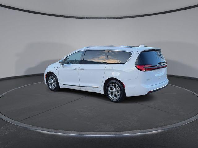 used 2021 Chrysler Pacifica Hybrid car, priced at $23,232