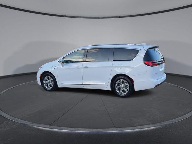 used 2021 Chrysler Pacifica Hybrid car, priced at $23,232