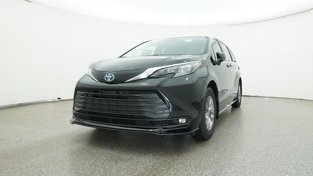 new 2025 Toyota Sienna car, priced at $45,165