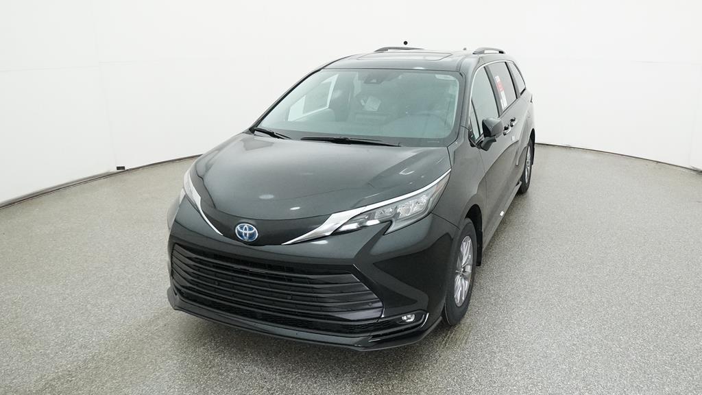 new 2025 Toyota Sienna car, priced at $45,165