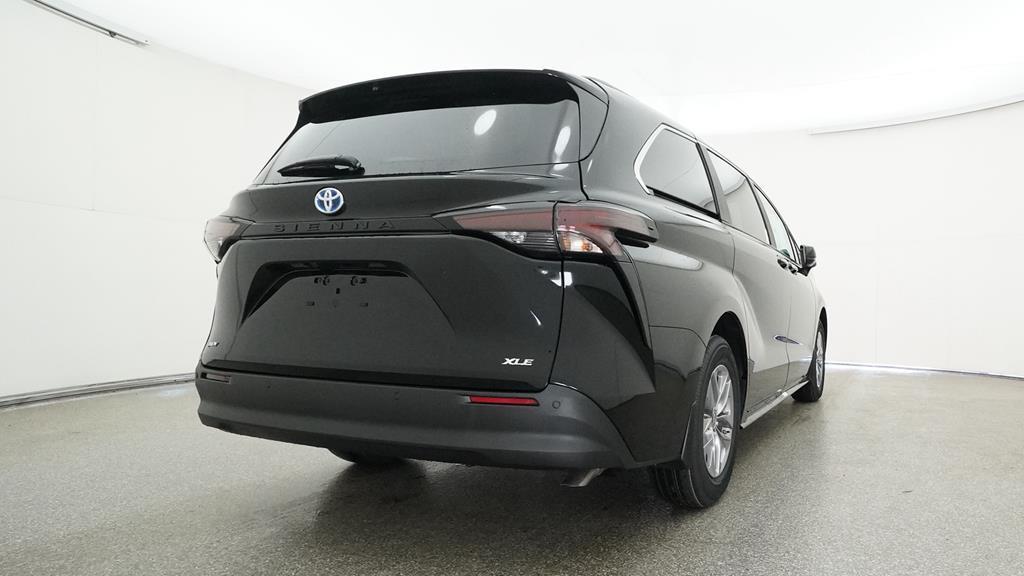 new 2025 Toyota Sienna car, priced at $45,165