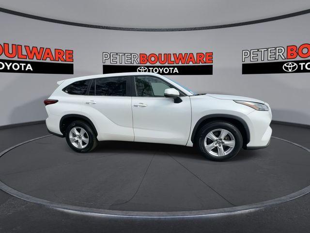used 2023 Toyota Highlander car, priced at $32,584