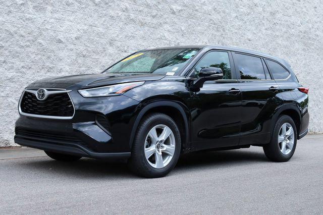 used 2023 Toyota Highlander car, priced at $33,755