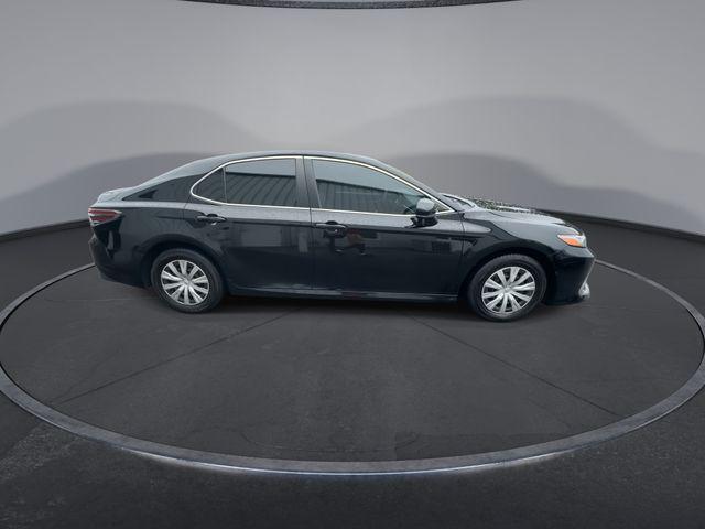 used 2022 Toyota Camry Hybrid car, priced at $21,587