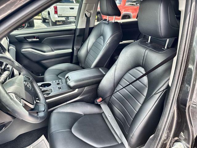 used 2024 Toyota Highlander car, priced at $42,551