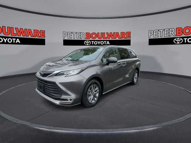 used 2022 Toyota Sienna car, priced at $33,969
