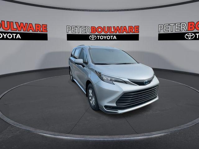 new 2025 Toyota Sienna car, priced at $41,716