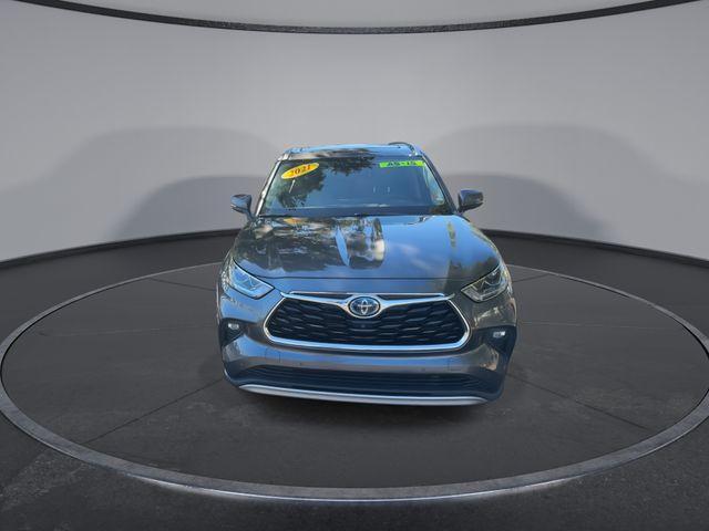 used 2021 Toyota Highlander Hybrid car, priced at $34,809