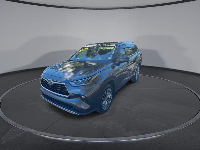 used 2021 Toyota Highlander Hybrid car, priced at $34,809