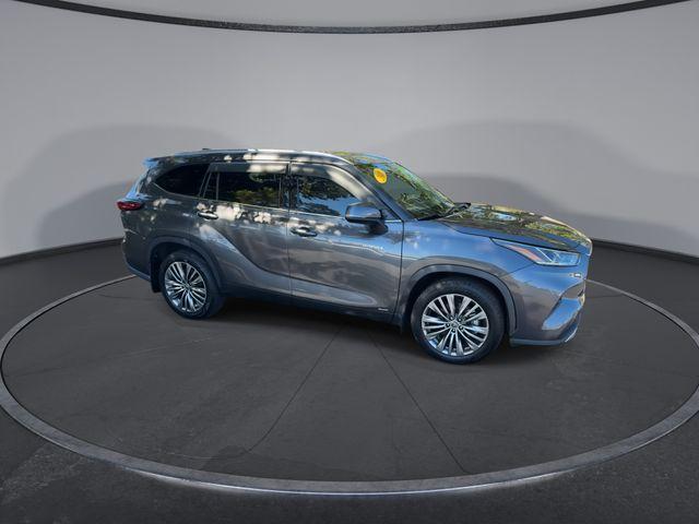 used 2021 Toyota Highlander Hybrid car, priced at $34,809