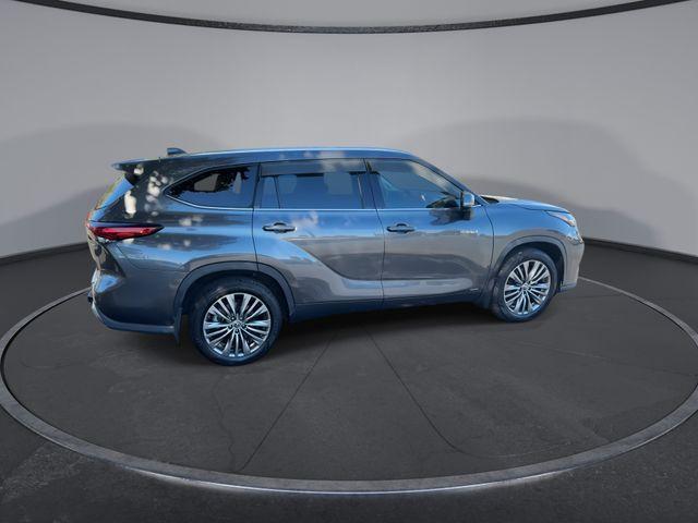 used 2021 Toyota Highlander Hybrid car, priced at $34,809