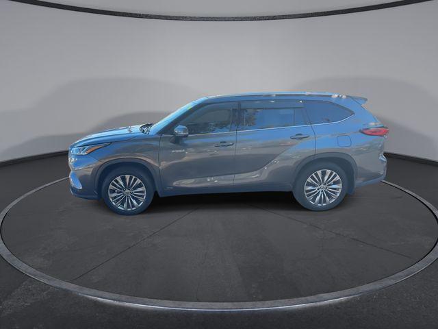 used 2021 Toyota Highlander Hybrid car, priced at $34,809