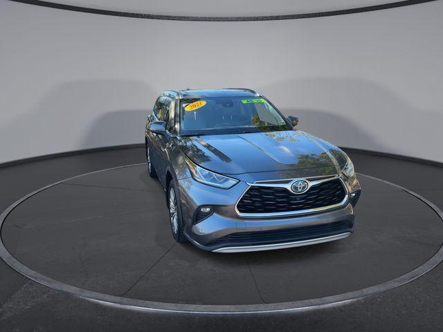 used 2021 Toyota Highlander Hybrid car, priced at $34,809