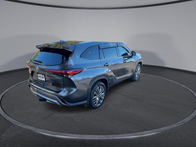 used 2021 Toyota Highlander Hybrid car, priced at $34,809