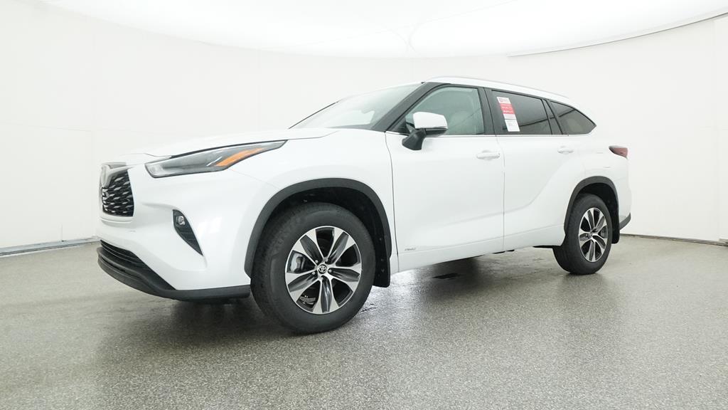 new 2025 Toyota Highlander Hybrid car