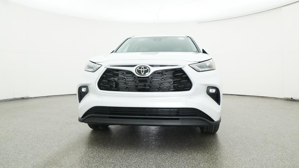 new 2025 Toyota Highlander Hybrid car