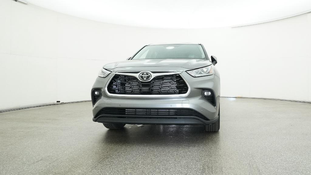 new 2026 Toyota Highlander car, priced at $52,199