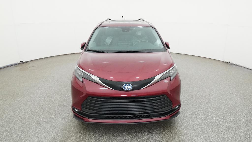 new 2025 Toyota Sienna car, priced at $45,739