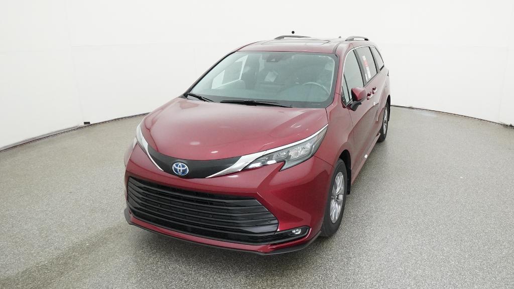 new 2025 Toyota Sienna car, priced at $45,739