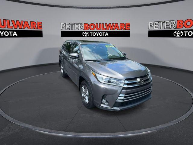 used 2017 Toyota Highlander car, priced at $23,919