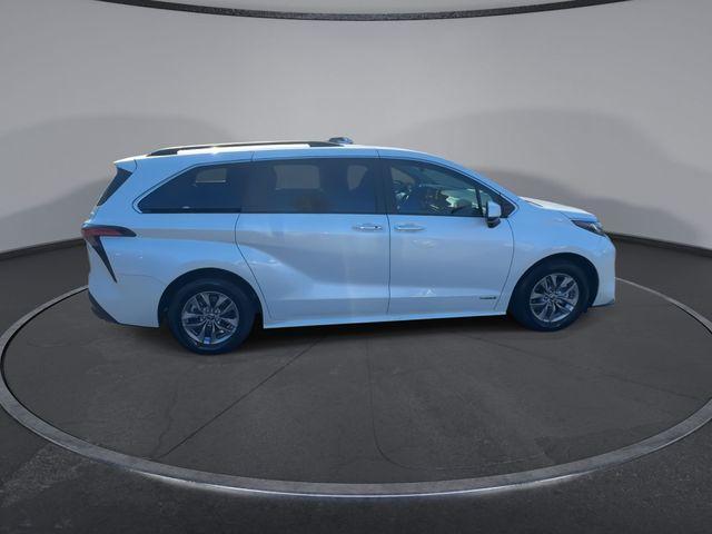 used 2021 Toyota Sienna car, priced at $37,958