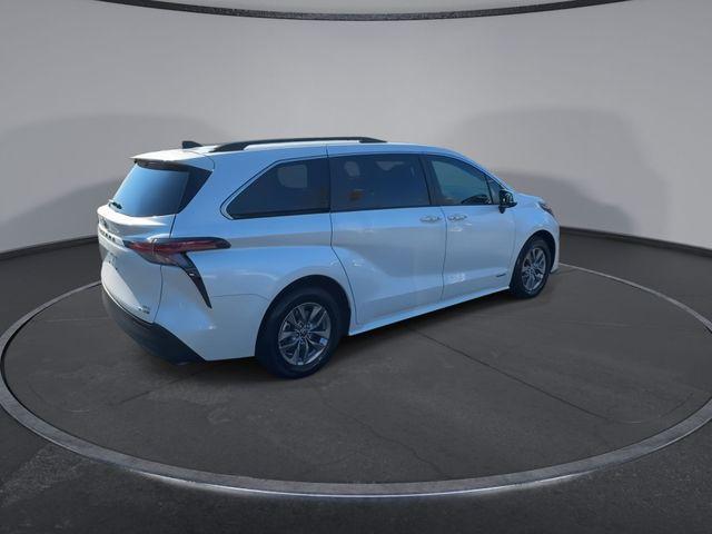 used 2021 Toyota Sienna car, priced at $37,958