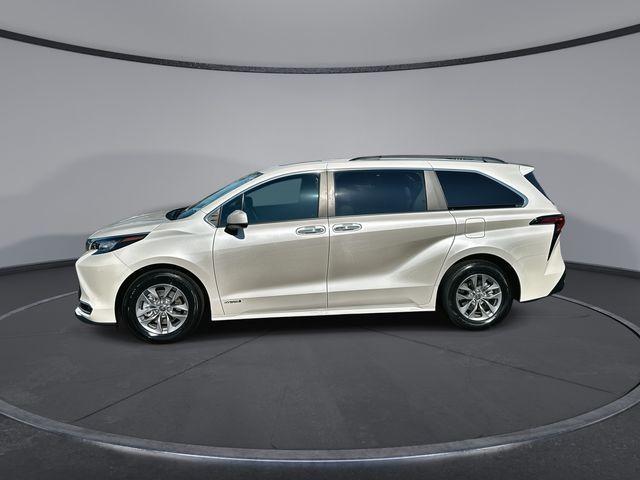 used 2021 Toyota Sienna car, priced at $37,958