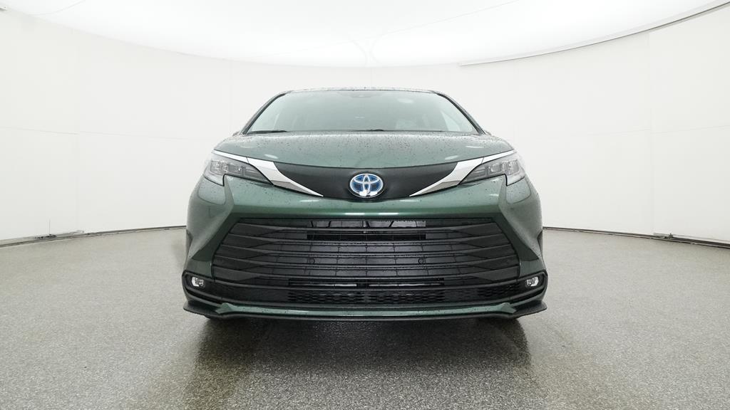 new 2025 Toyota Sienna car, priced at $49,218