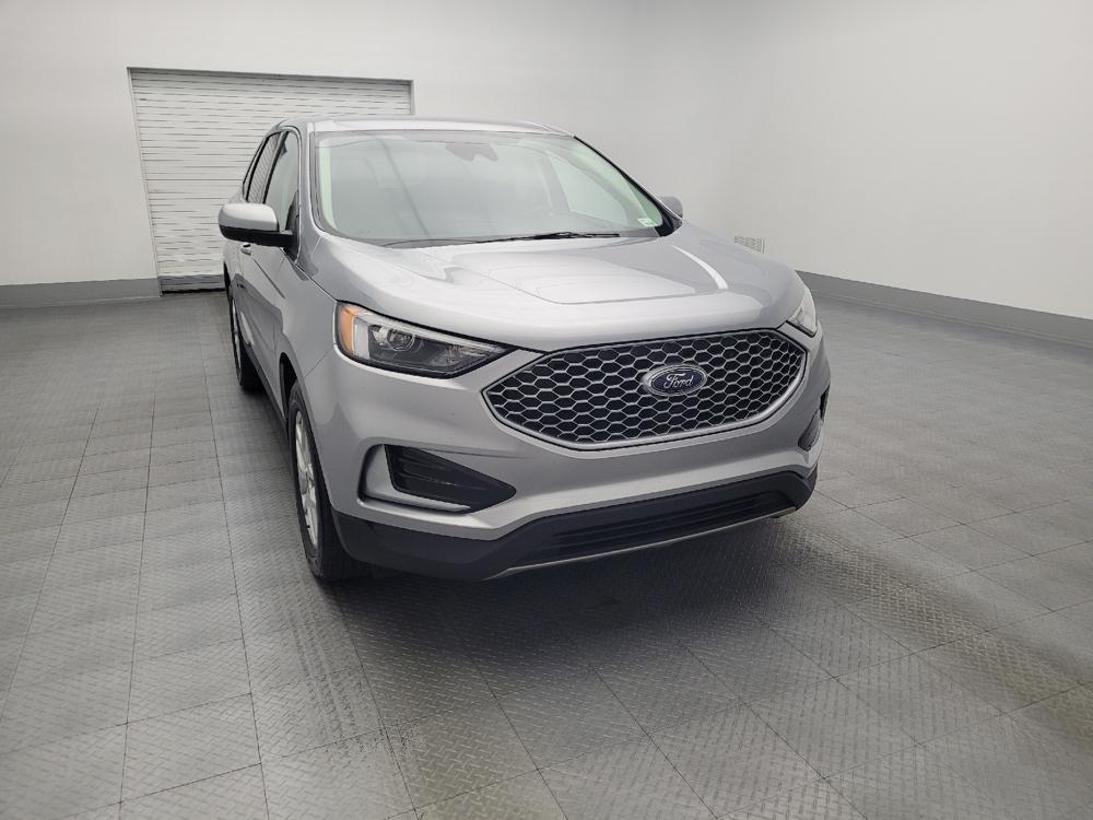 used 2024 Ford Edge car, priced at $27,995