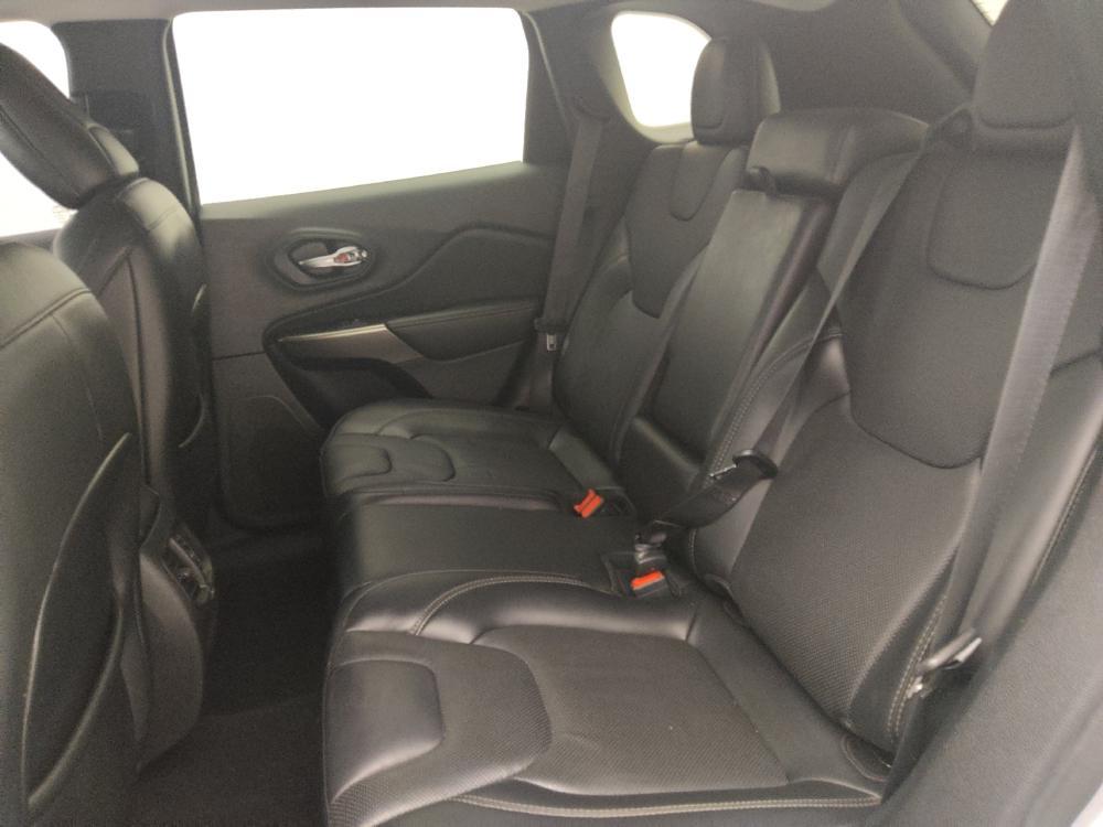used 2021 Jeep Cherokee car, priced at $19,795