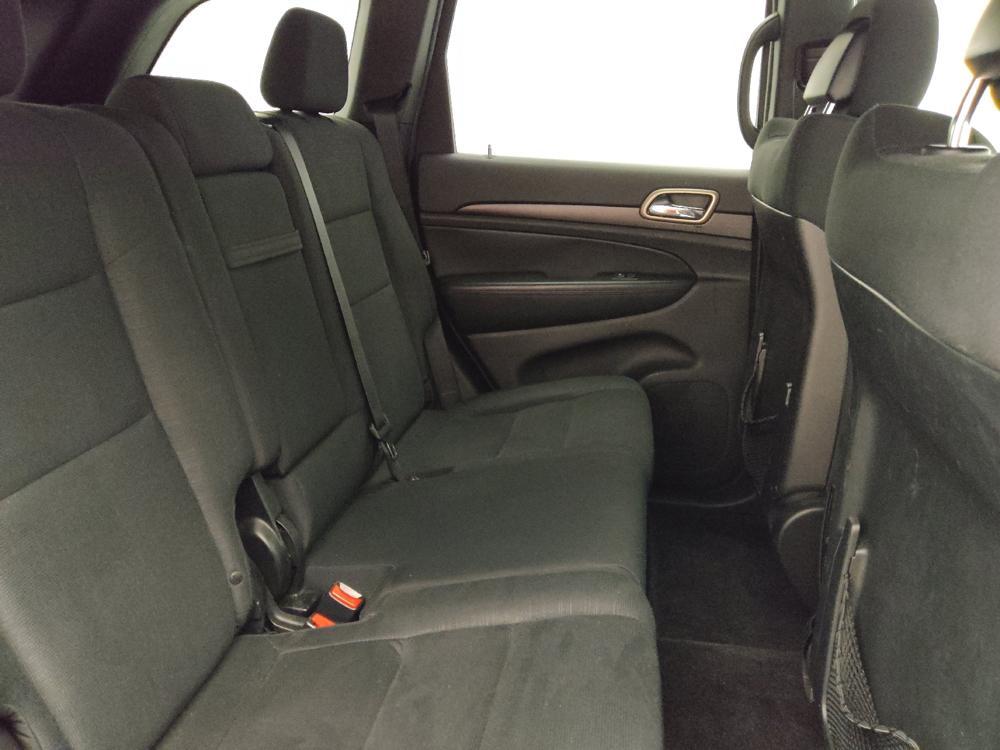 used 2016 Jeep Grand Cherokee car, priced at $17,195
