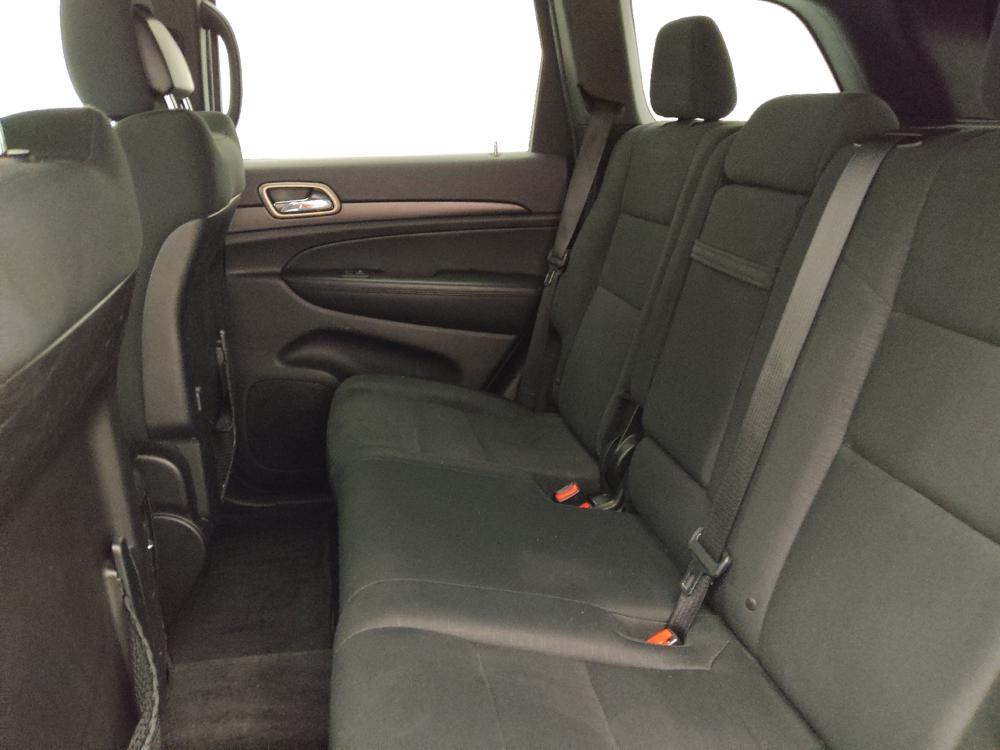 used 2016 Jeep Grand Cherokee car, priced at $17,195