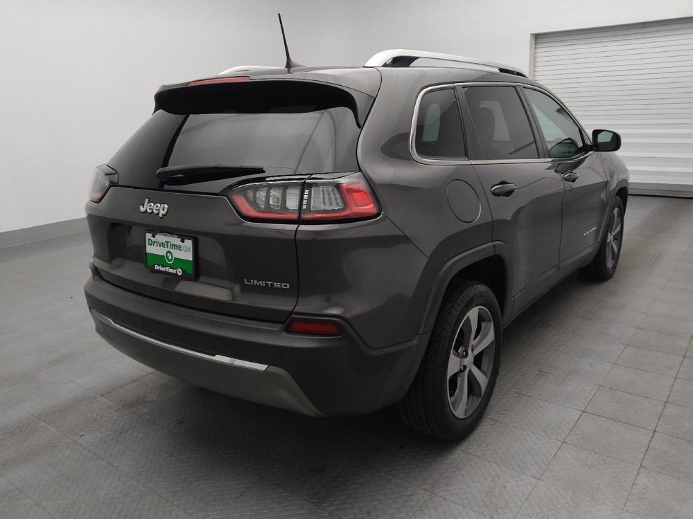 used 2019 Jeep Cherokee car, priced at $18,095