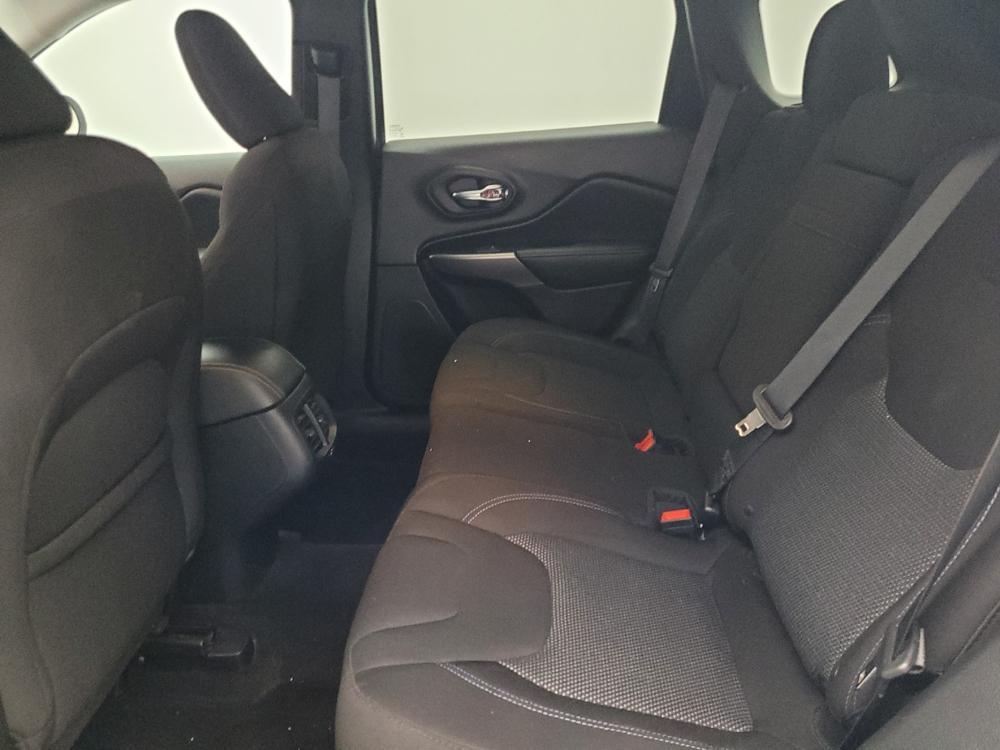 used 2019 Jeep Cherokee car, priced at $18,295