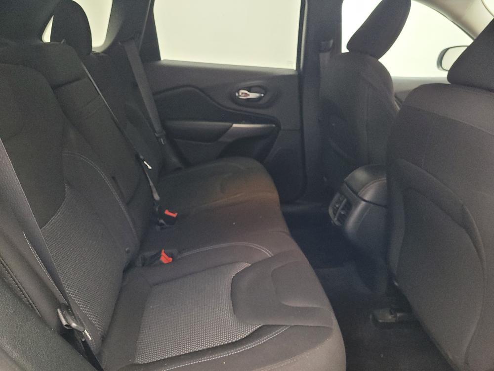 used 2019 Jeep Cherokee car, priced at $18,295