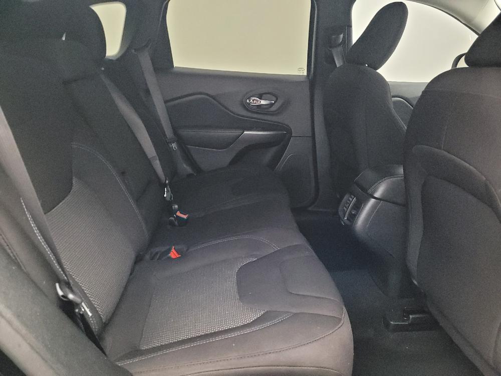 used 2020 Jeep Cherokee car, priced at $16,095