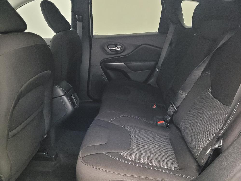 used 2020 Jeep Cherokee car, priced at $16,095