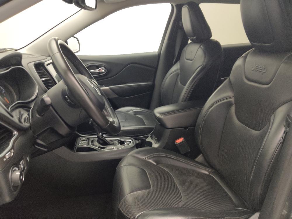 used 2019 Jeep Cherokee car, priced at $15,995