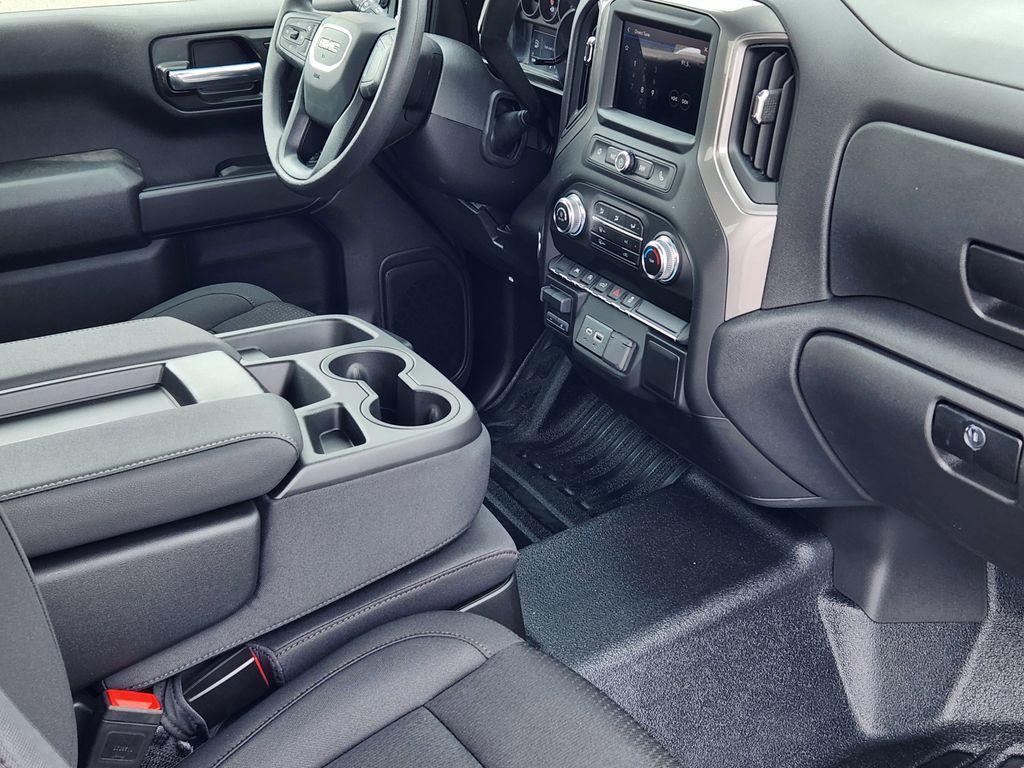 new 2025 GMC Sierra 1500 car, priced at $48,505