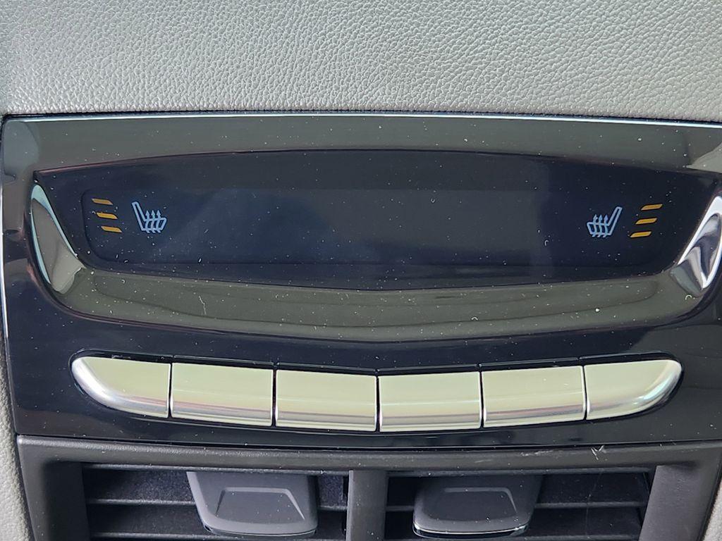 new 2025 Cadillac XT5 car, priced at $59,615