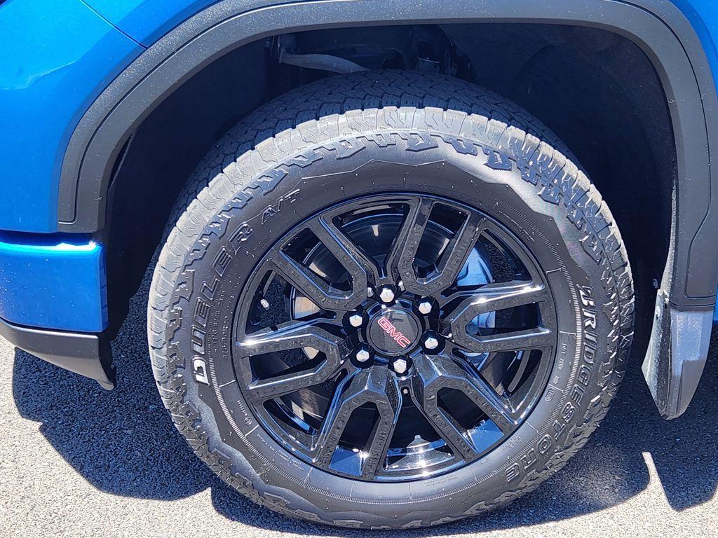 used 2022 GMC Sierra 1500 car, priced at $49,995